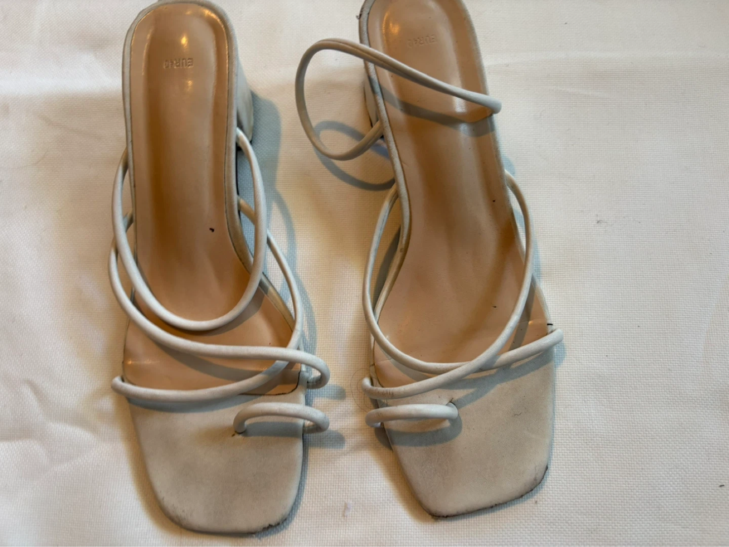White Strap Heeled Sandals EUR 40 - photo 3