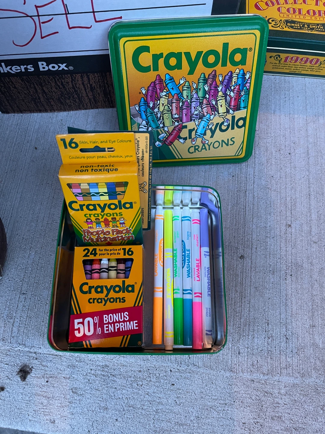 Collectible Crayola tins from the 90s - photo 2