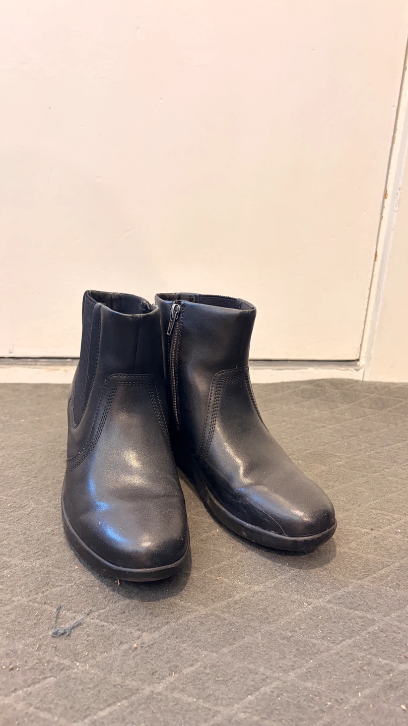 Clarks Collection Black Leather Ankle Boots