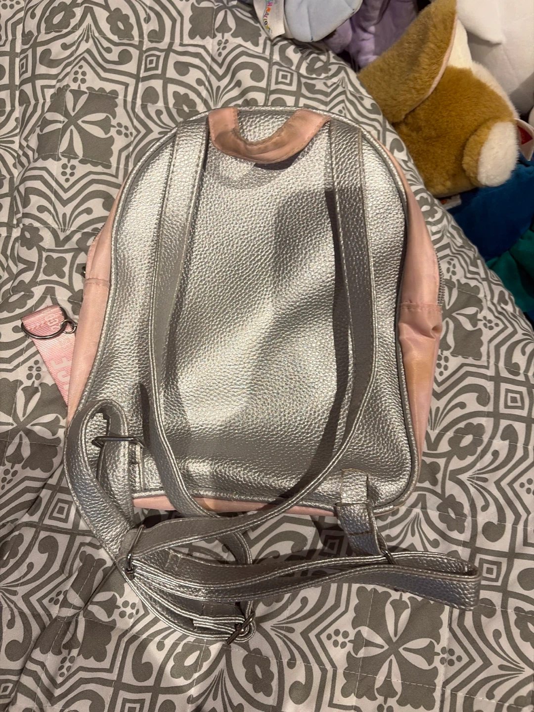 Justice "S" California Sequin Backpack - photo 2