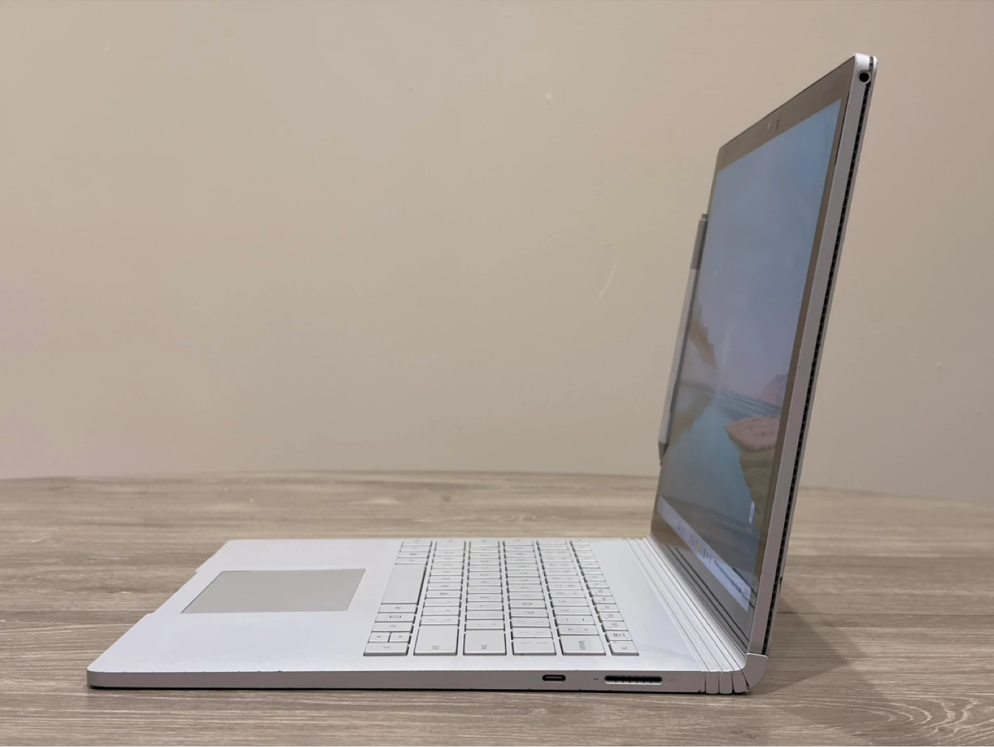 Microsoft Surface Book 2 13" Laptop — i5 / 8GB / 256Gb SSD - photo 5