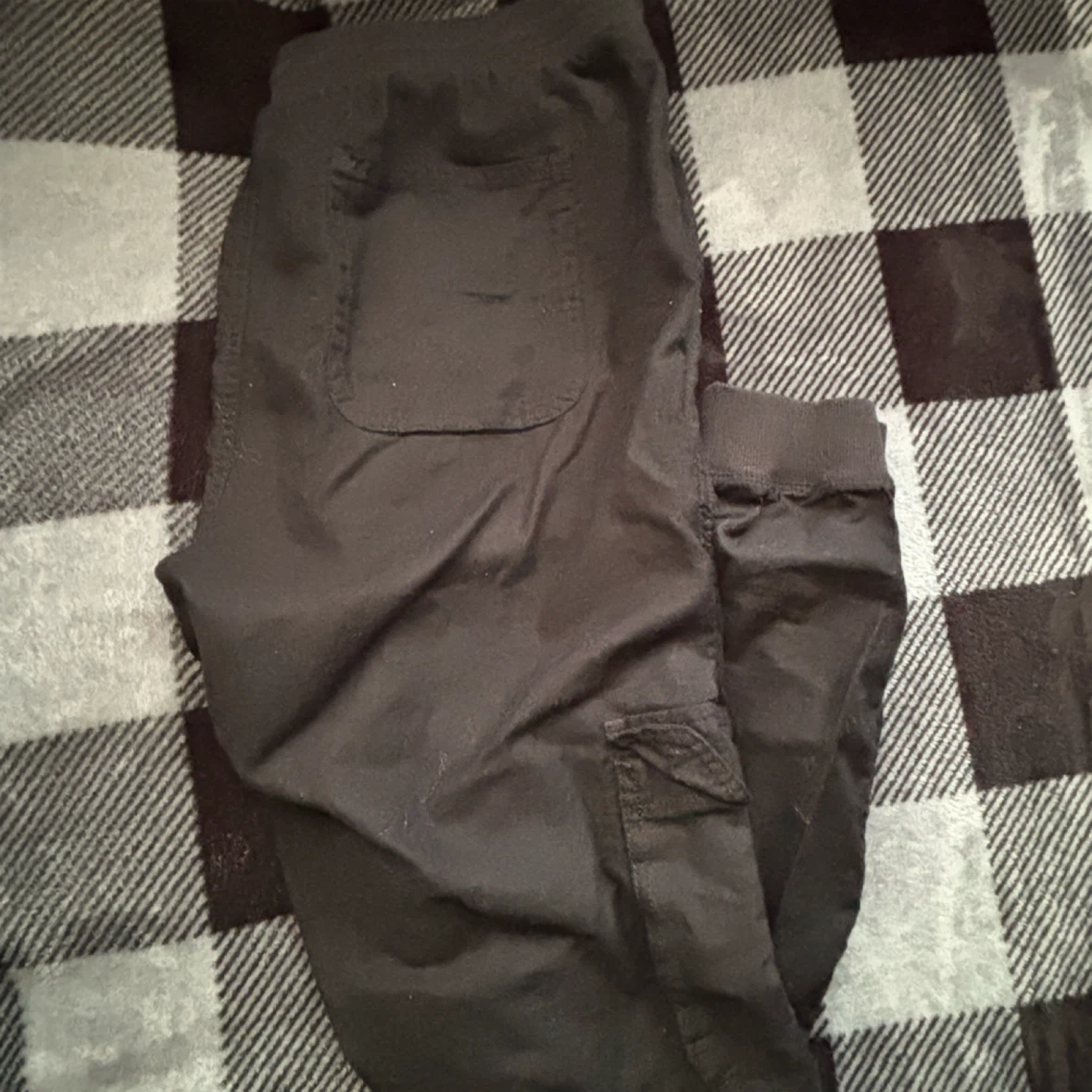 T-Shirt & Cargo Pants - *Size Women Large* - photo 3