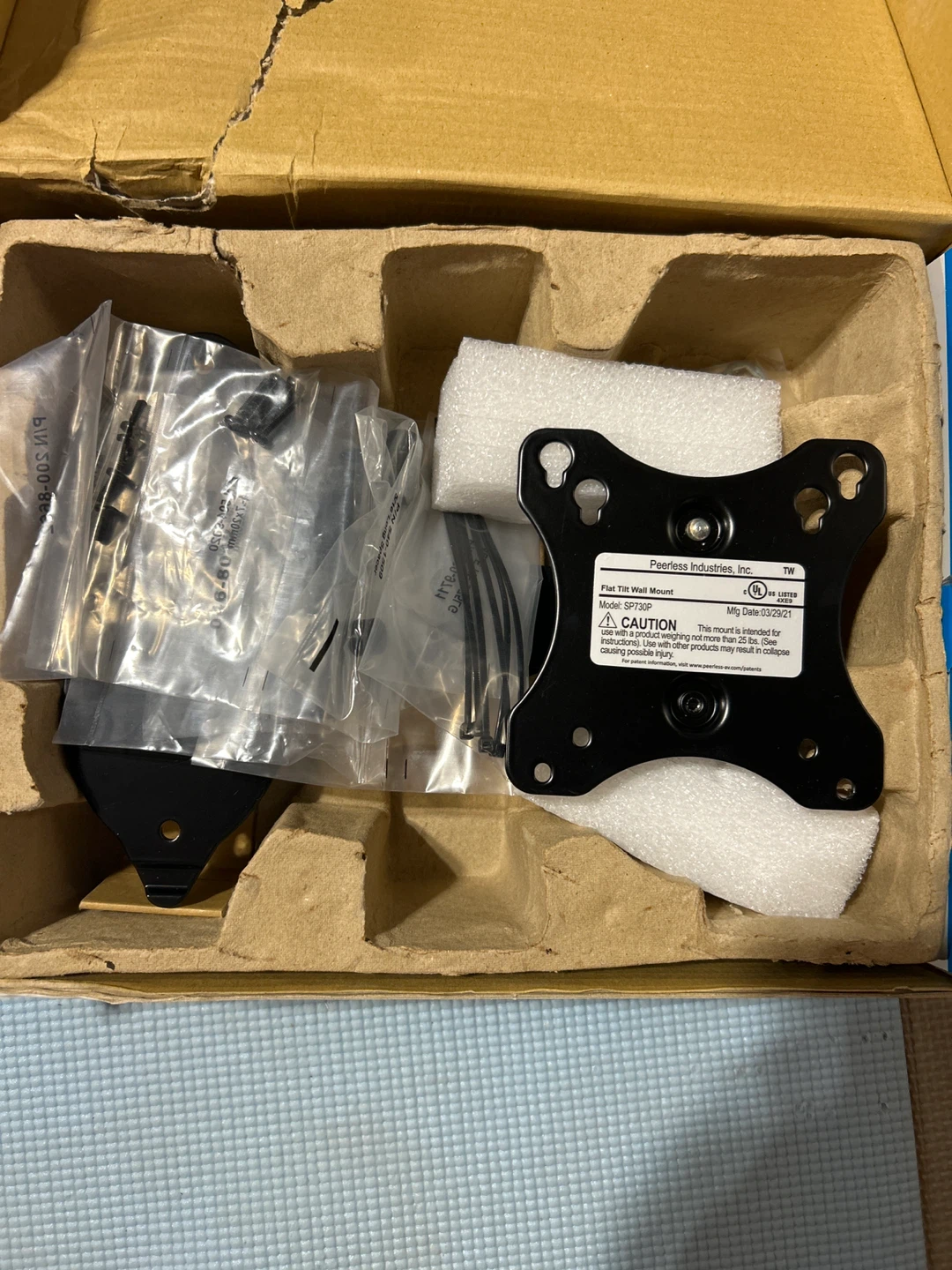 Peerless-AV SMARTMOUNT Pivoting TV Wall Mount SP730P - photo 2