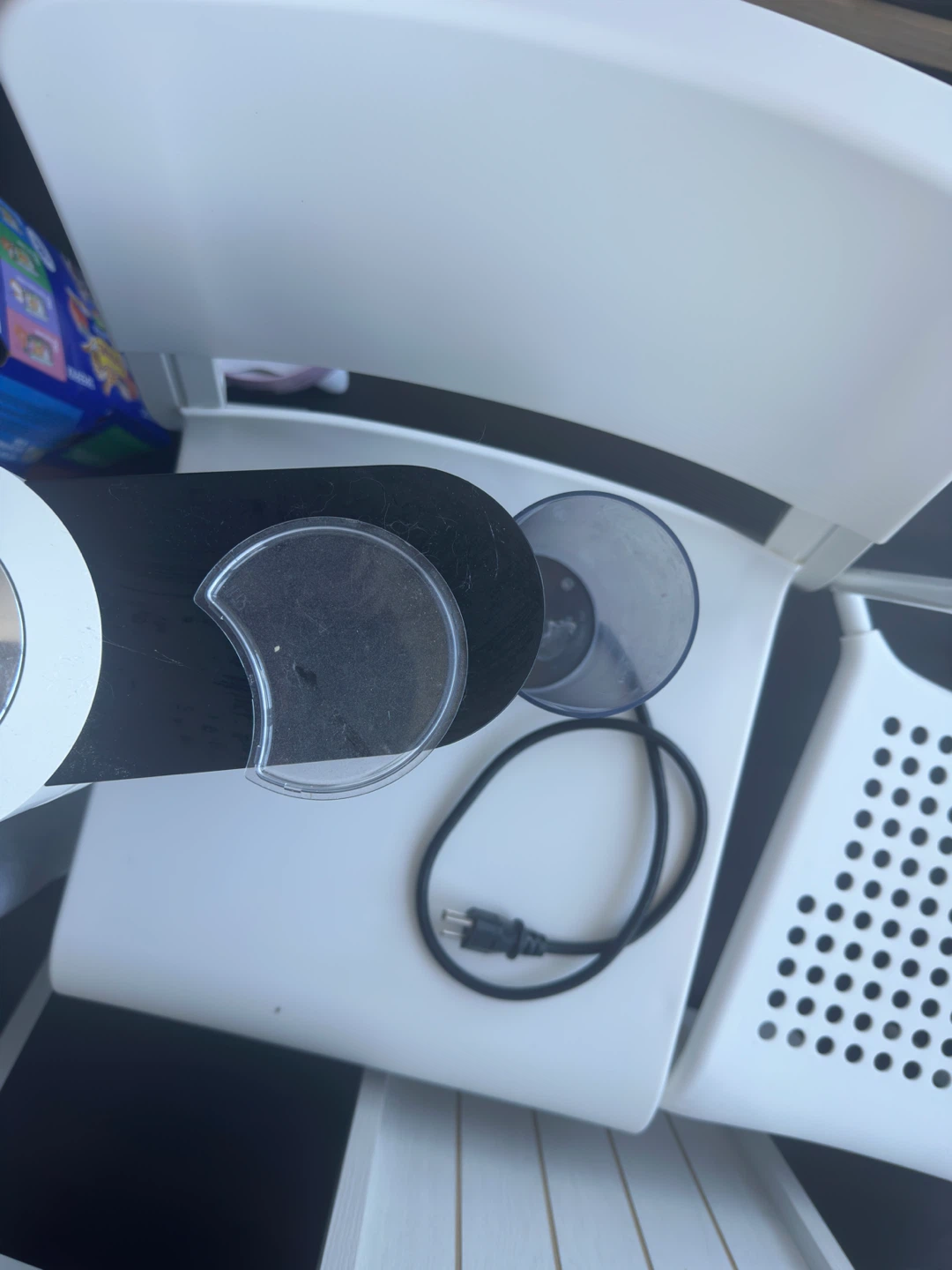 Nespresso Coffee Machine - photo 3