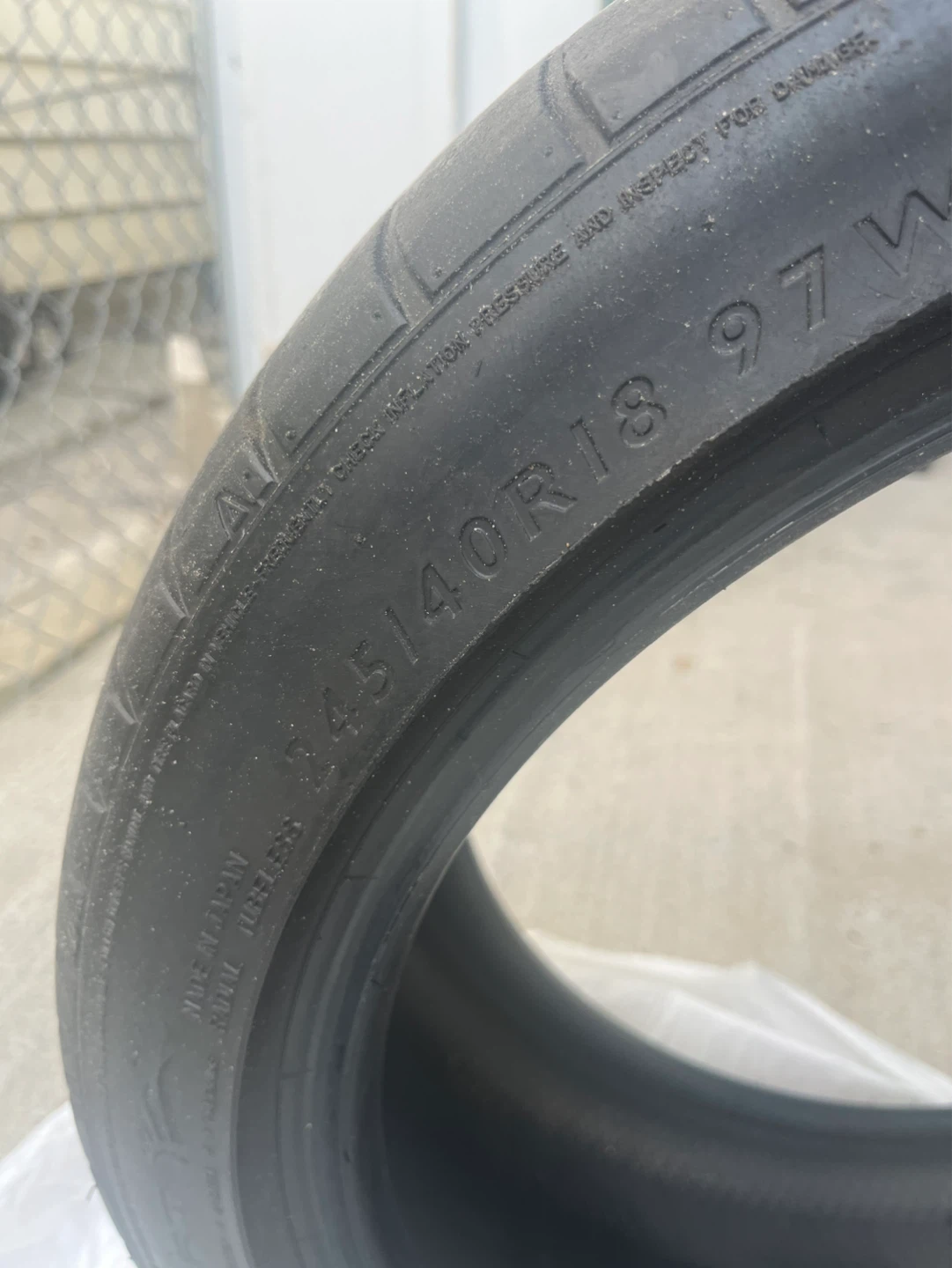 Dunlop Sport Maxx 245/40R18 97W Tire - photo 2
