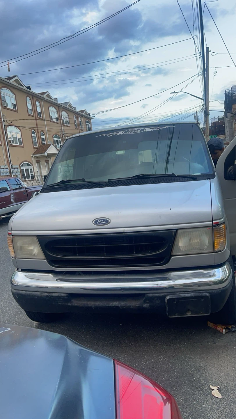 Vendo van Ford