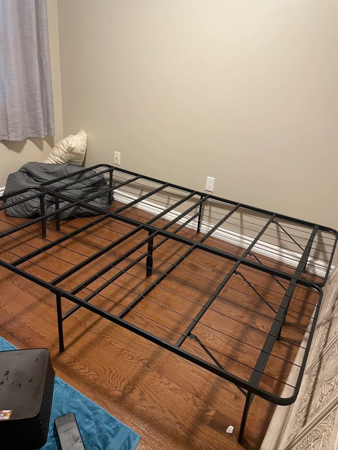 Black Metal Bed Frame queen - photo 2