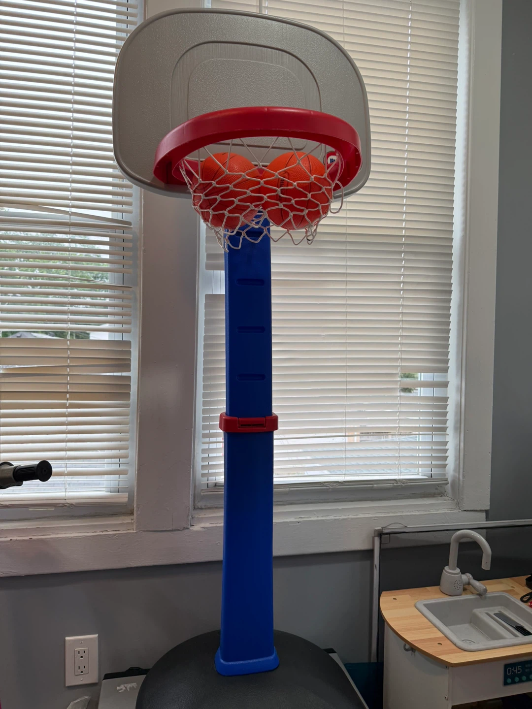 Little Tikes Easy Score Basketball Hoop Set - photo 3