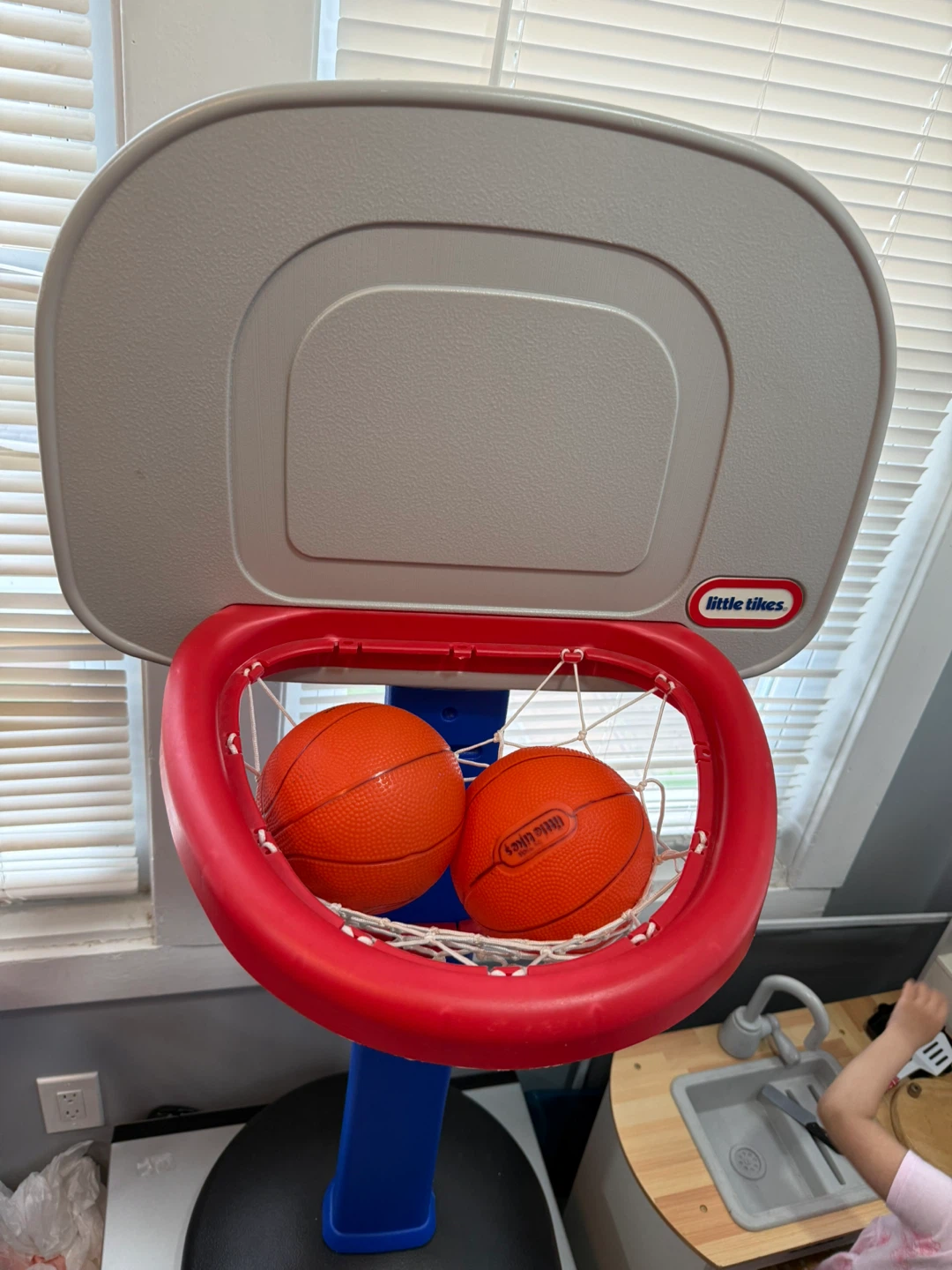Little Tikes Easy Score Basketball Hoop Set - photo 4