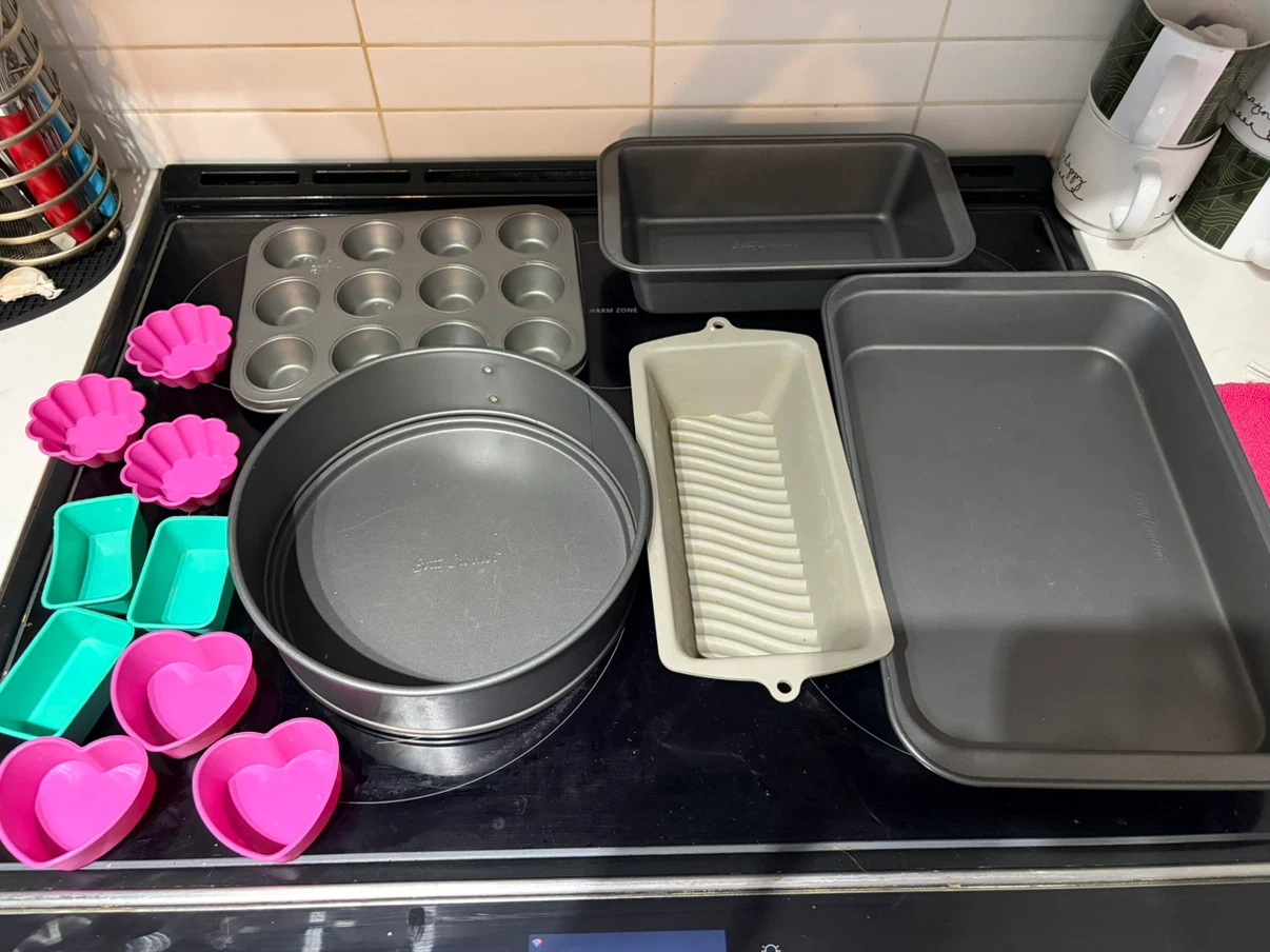Baking Pan Set - Various Shapes and Sizes