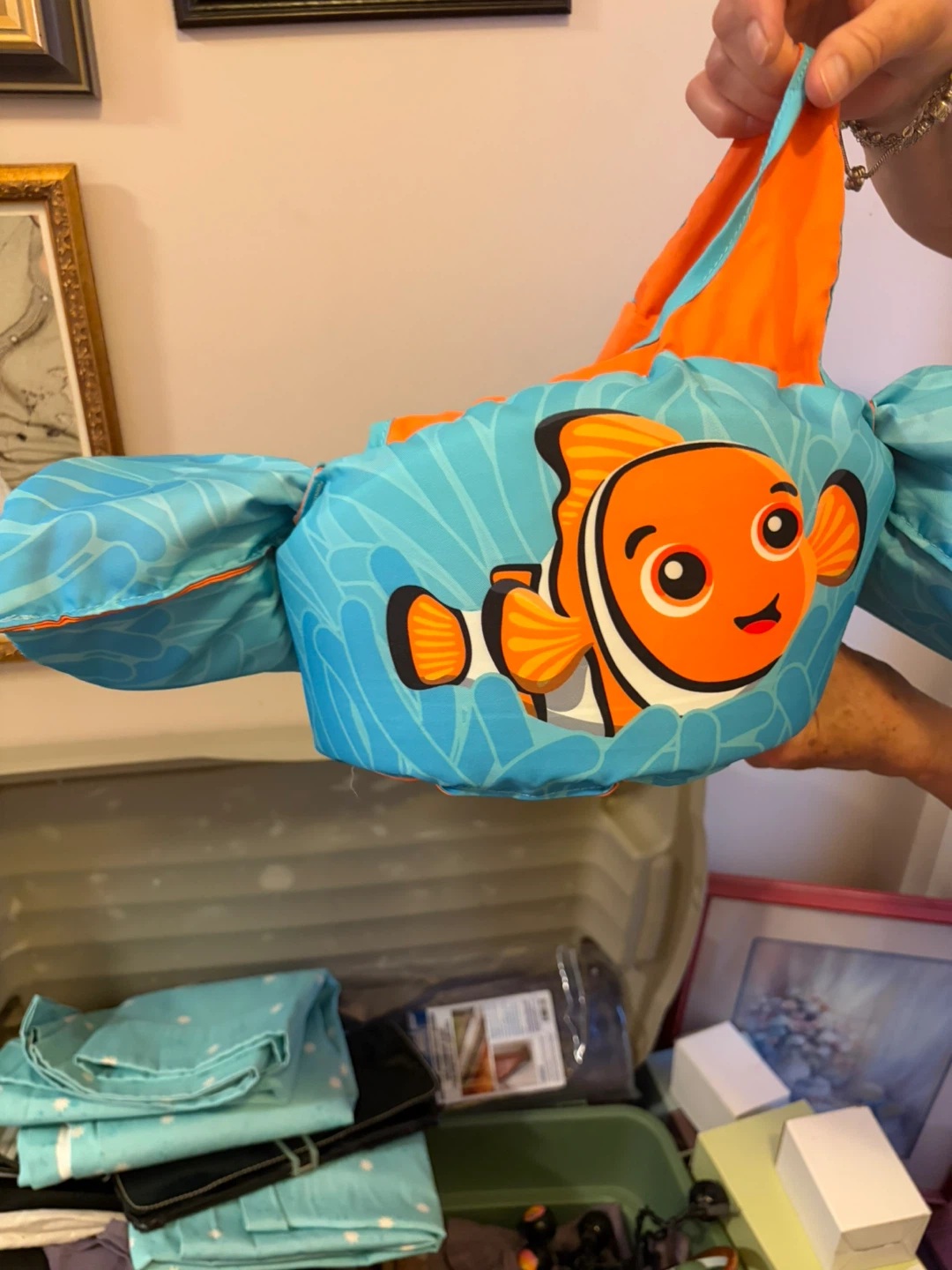 Kids Swim Vest with Clownfish Design