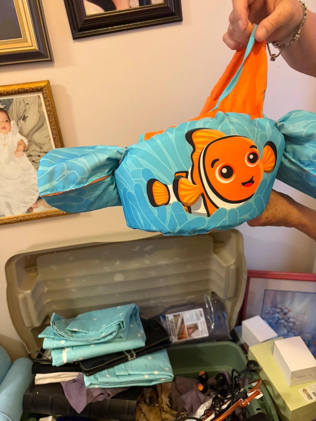 Kids Swim Vest with Clownfish Design - photo 2