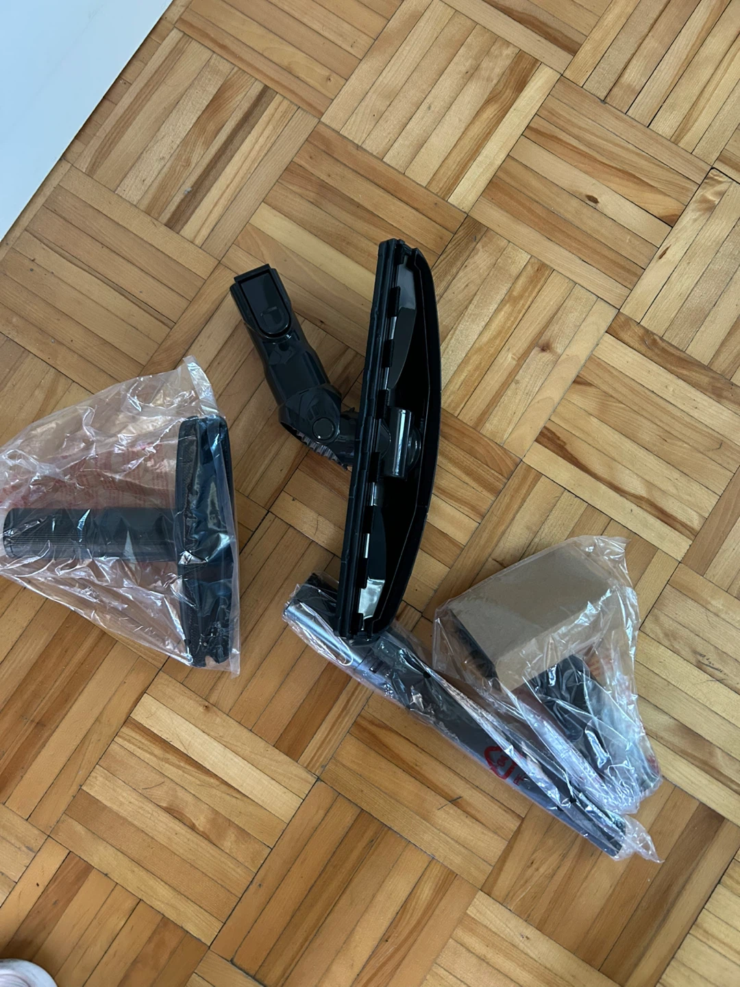 Shark Cordless Vacuum - photo 3