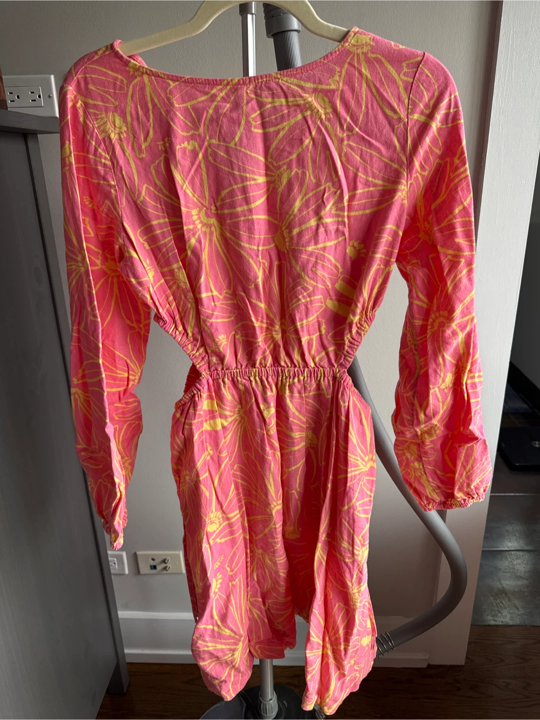 Long sleeve cutout Dress