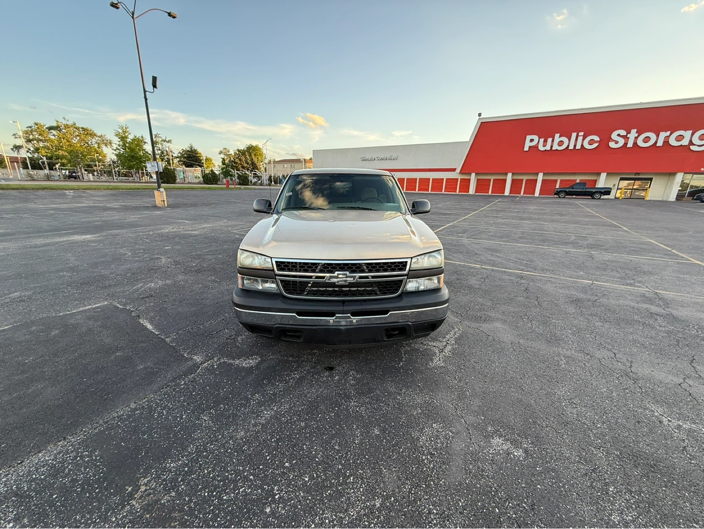 2006 Chevrolet Silverado 1500 Work Truck - photo 2