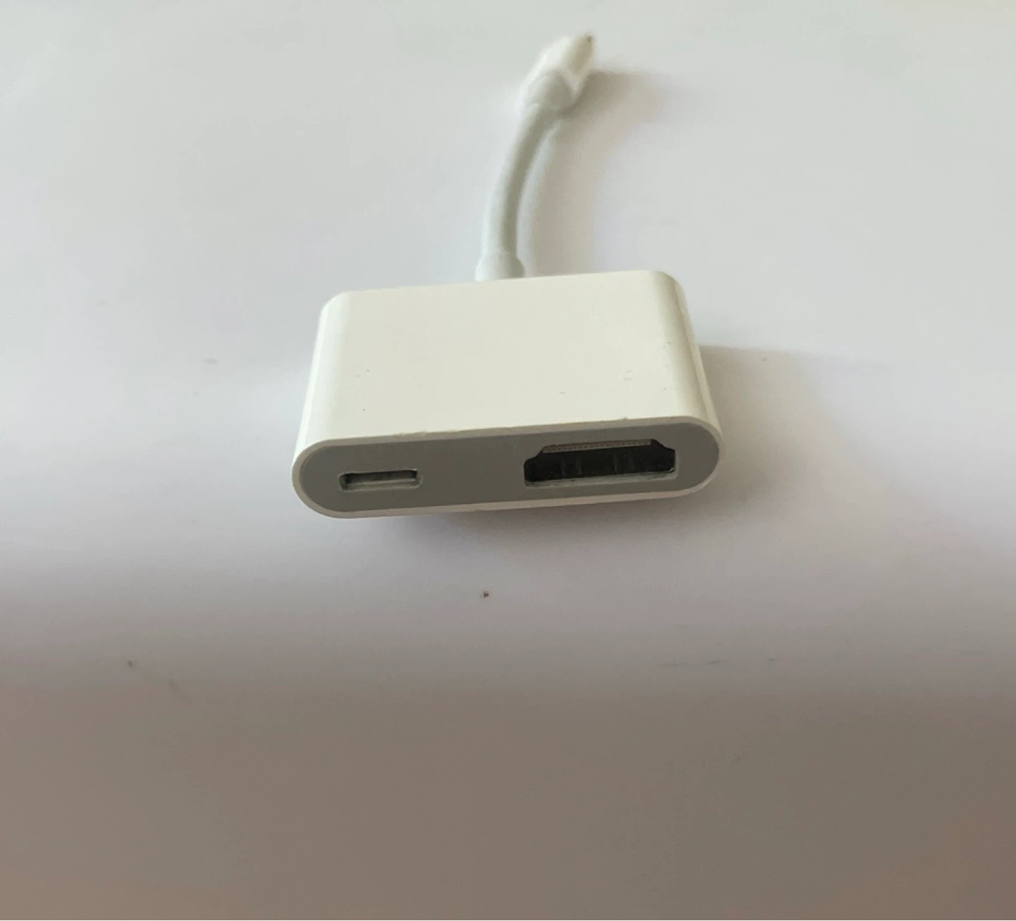 Apple Lightning to HDMI Digital AV Adapter - photo 3