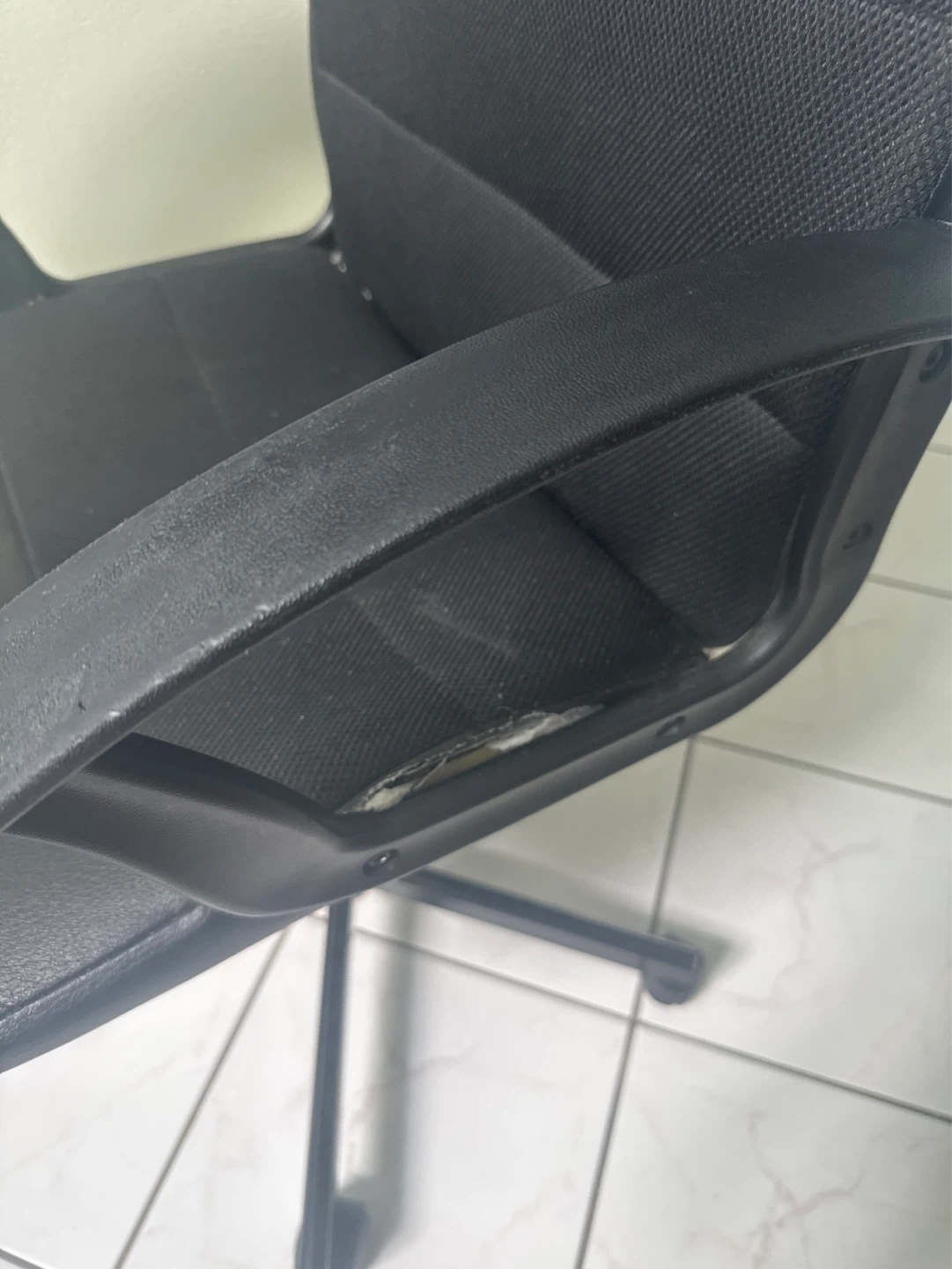 Black Office Chair - photo 2