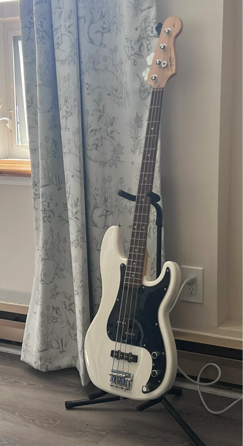 Fender Squier Bass Guitar