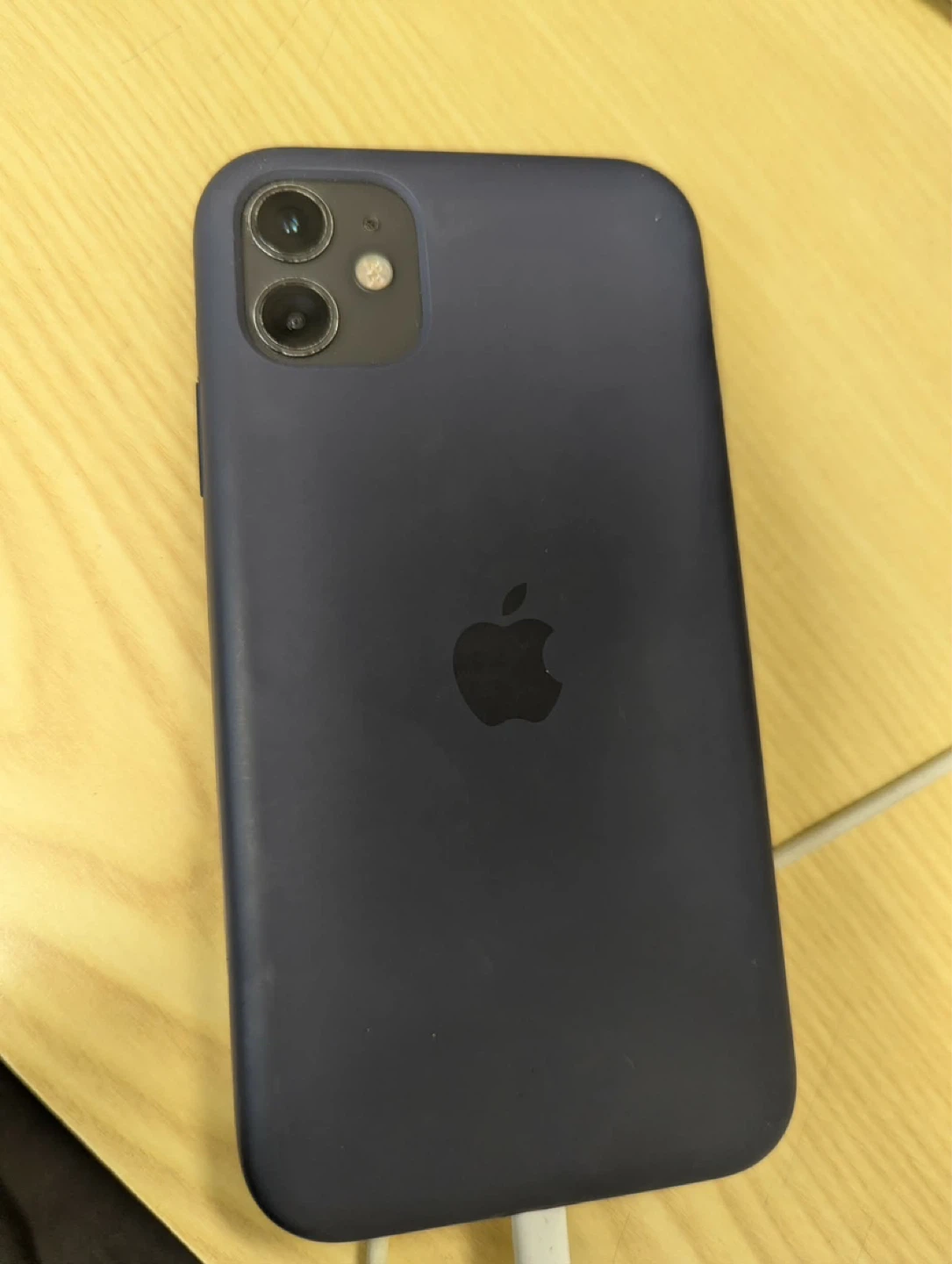 Apple iPhone 11  - 64GB -UNLOCKED - photo 2