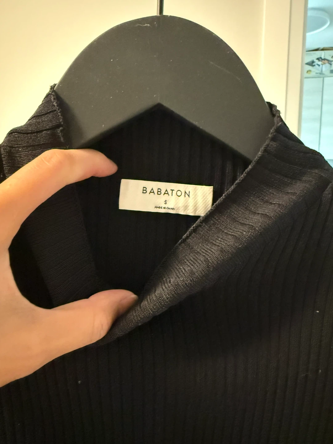 Aritzia babaton knit top - photo 3