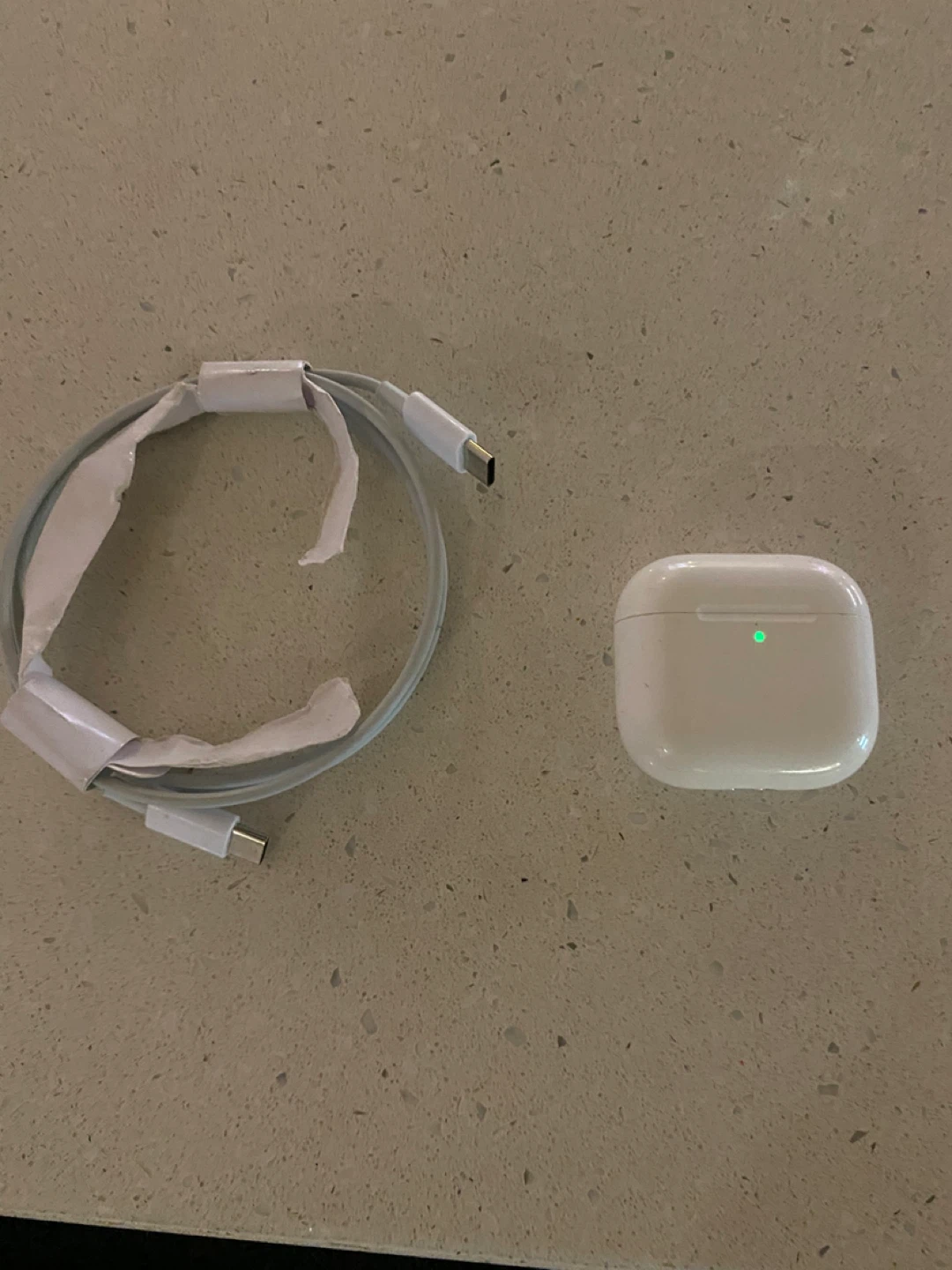 Apple AirPods Pro Charging Case & USB-C Cable