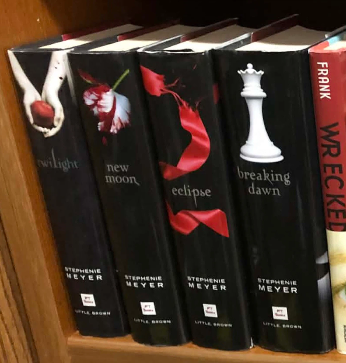 Twilight Saga Hardcover Book Set by Stephenie Meyer ⚽️