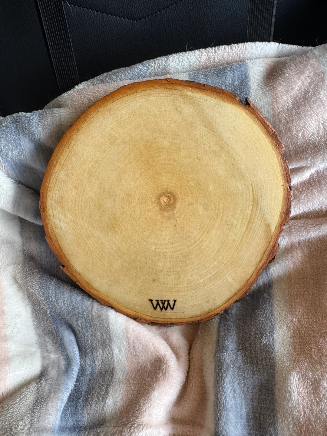Wood Slice Art - Howling Wolf Design - photo 4