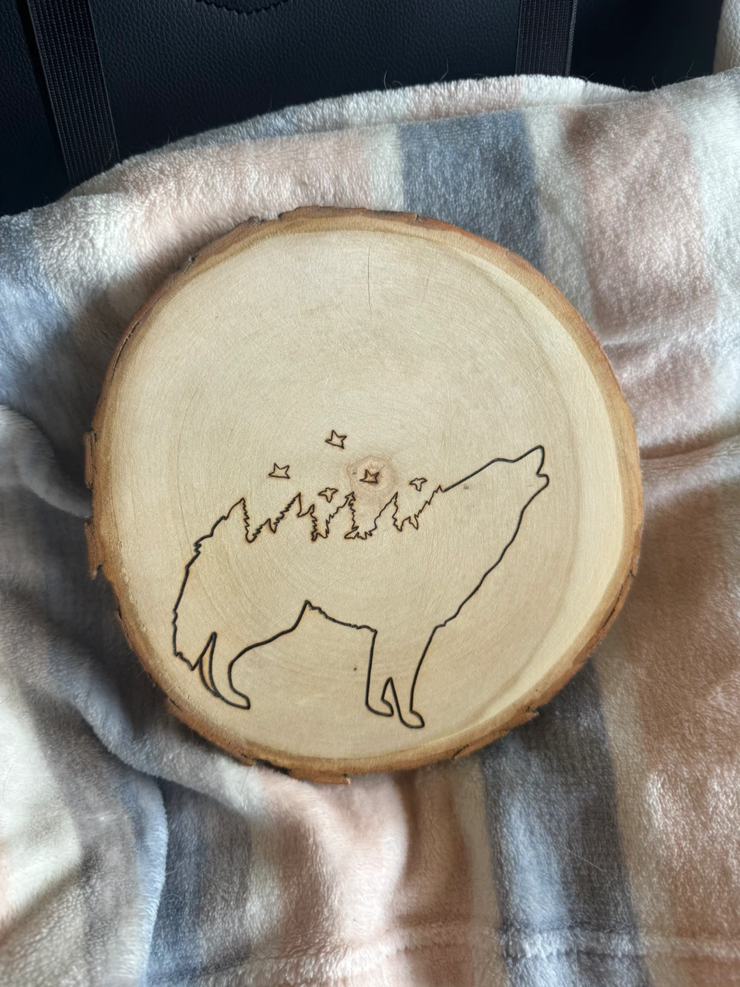 Wood Slice Art - Howling Wolf Design - photo 2