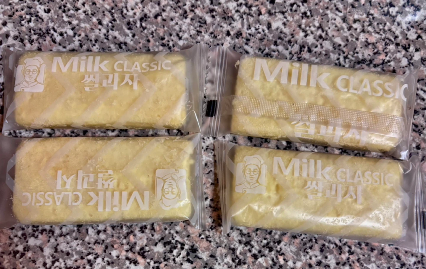 ⚽️Milk Classic snacks (4 count)