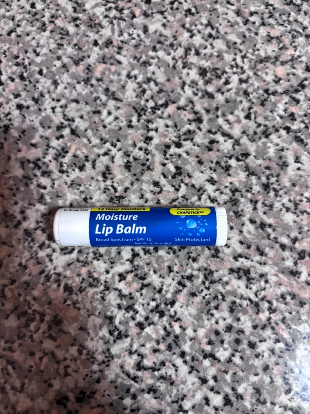 ⚽️Chapstick Moisture Lip Balm SPF 15