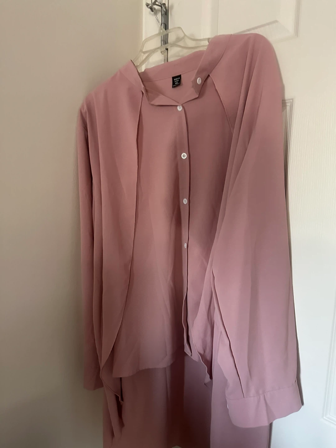 SHEIN Pink Button-Up High-Low Blouse - photo 3
