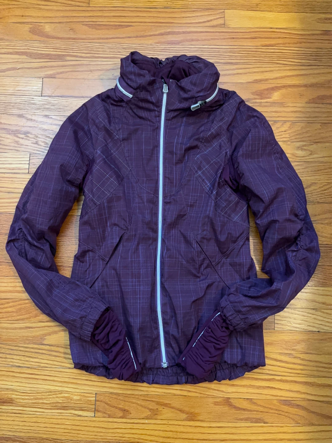 Lululemon Run Hustle Jacket - Size 2