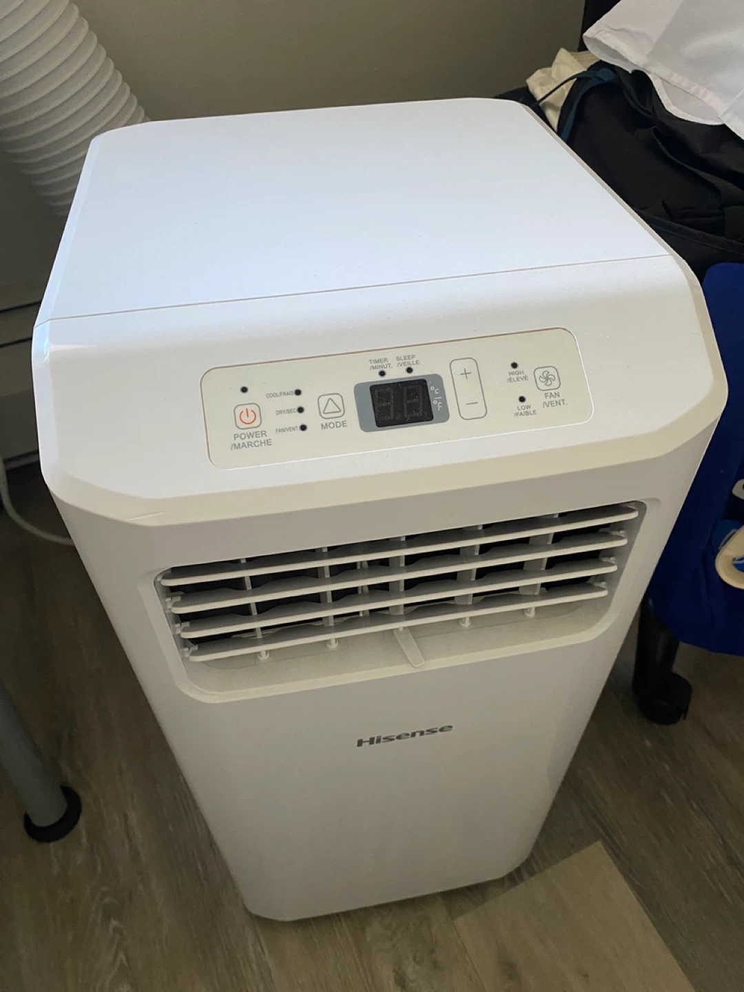Hisense Portable Air Conditioner with Exhaust Hose - photo 4