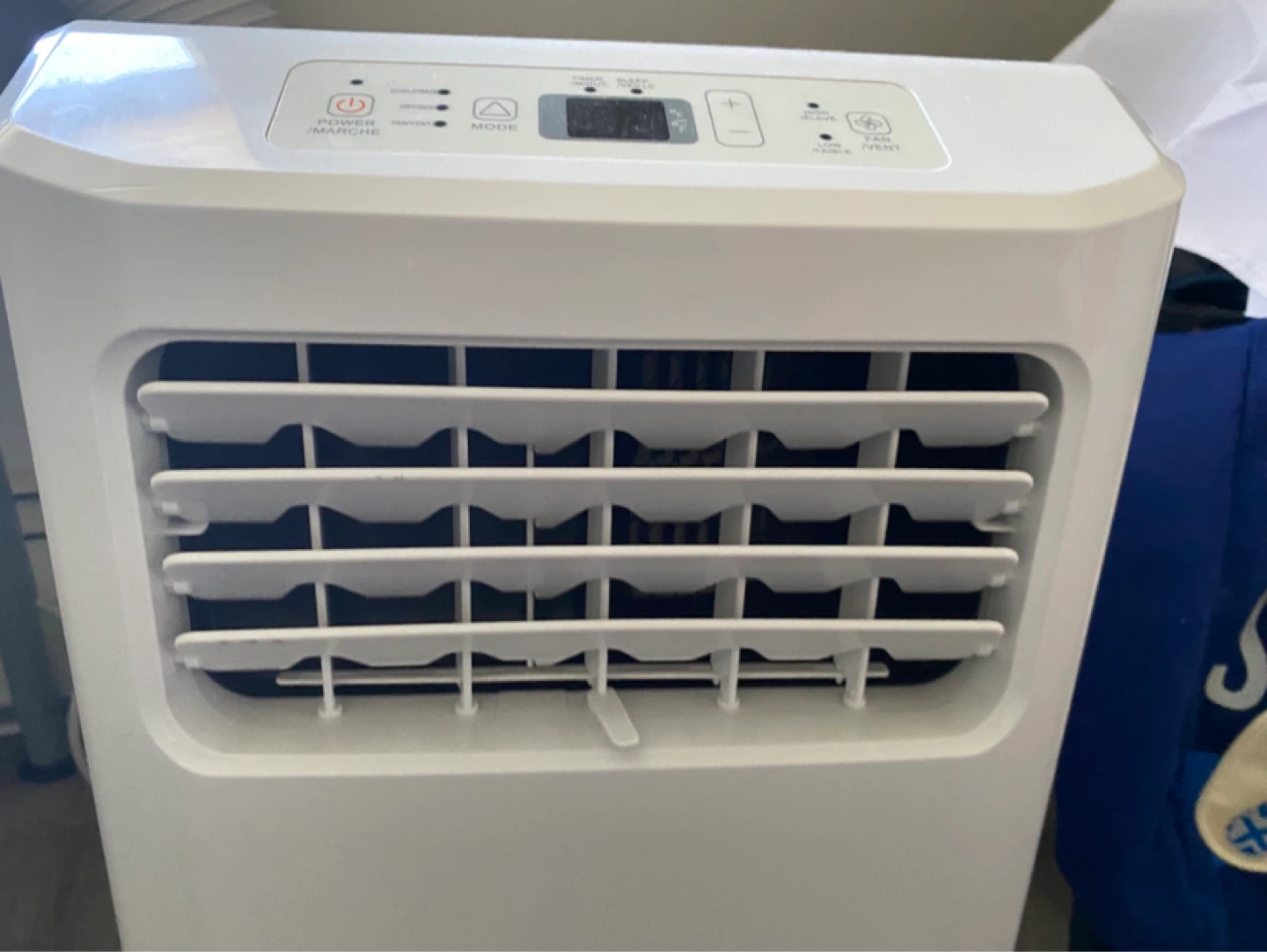 Hisense Portable Air Conditioner with Exhaust Hose - photo 2