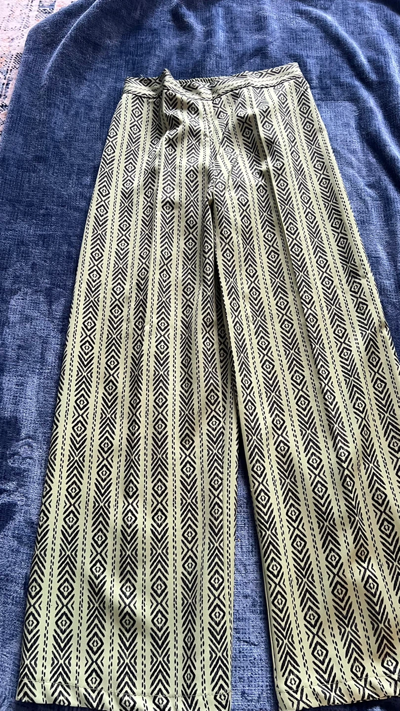 Women's Wide Leg Pants - Geometric Print