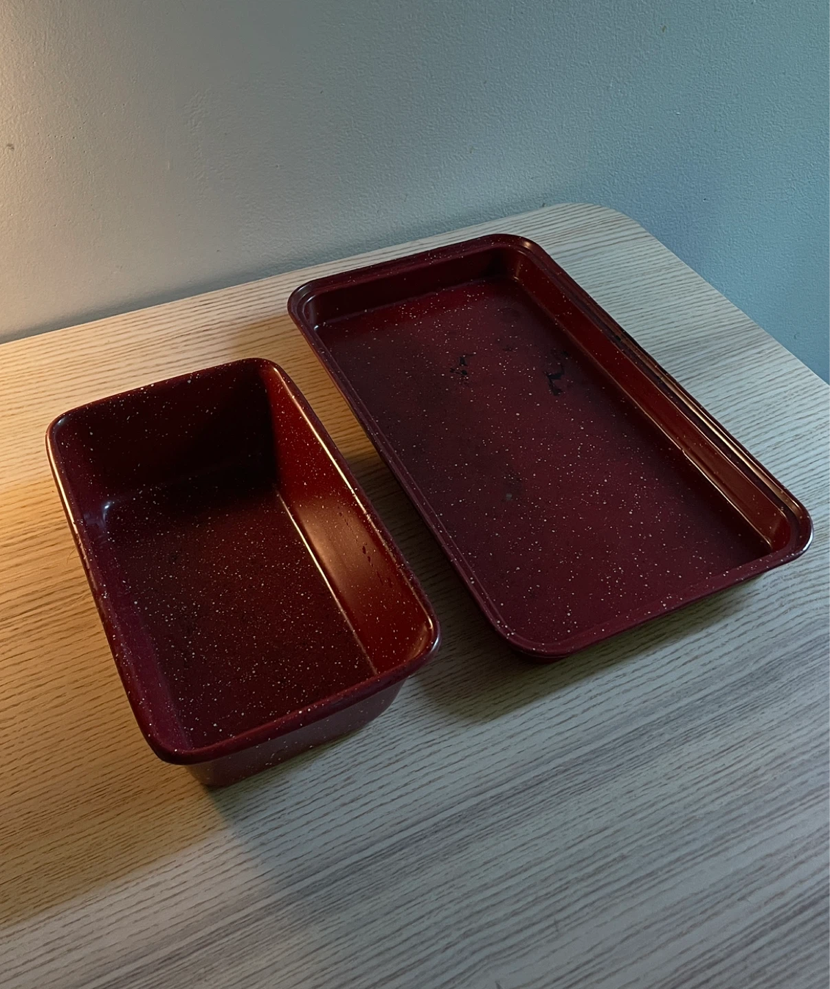 2PC SET - Maroon Speckled Baking Pans ⚽️