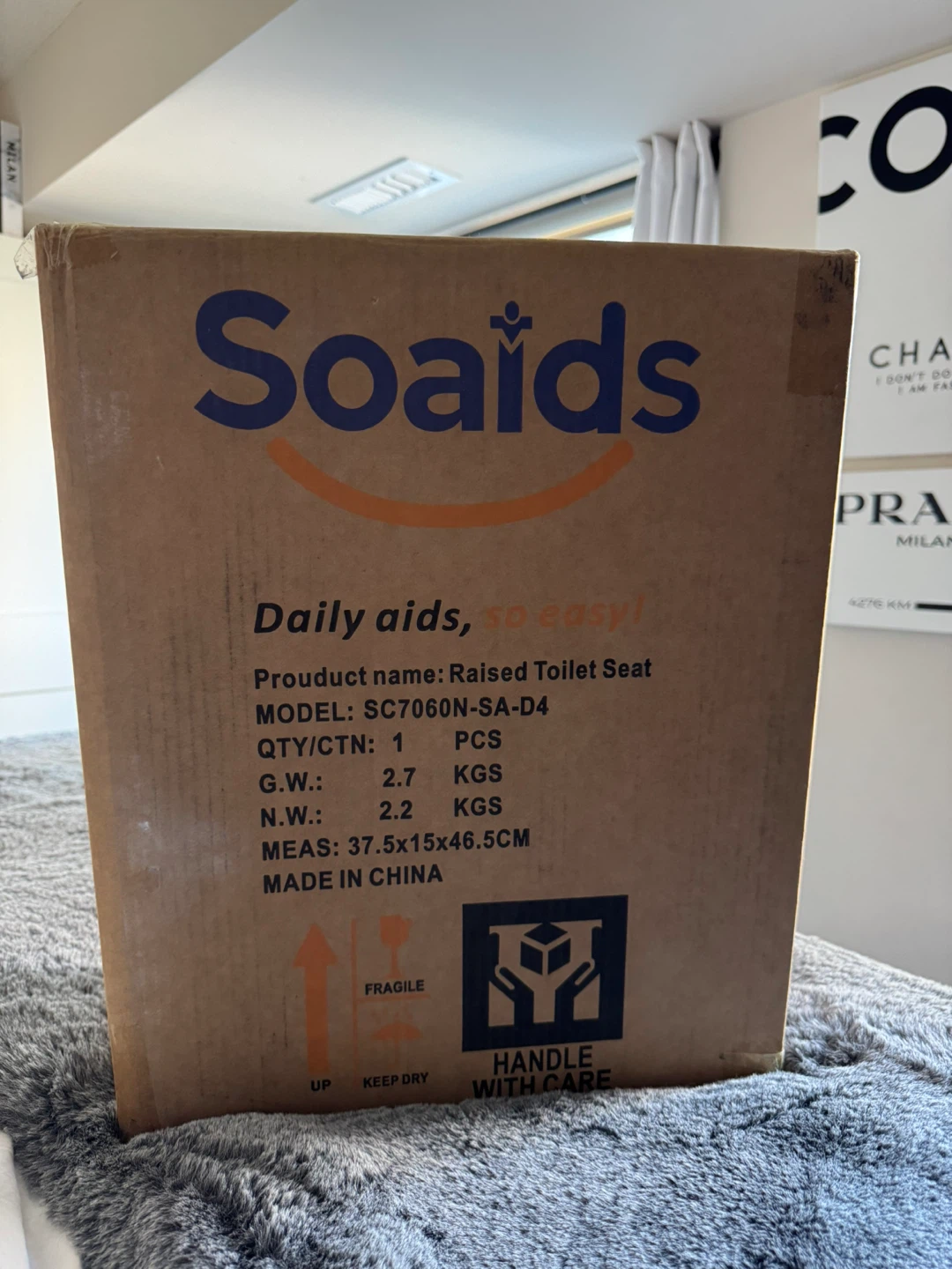 Brand New Toilet Seat Riser in Box Never Used w Raised Armrests - photo 5