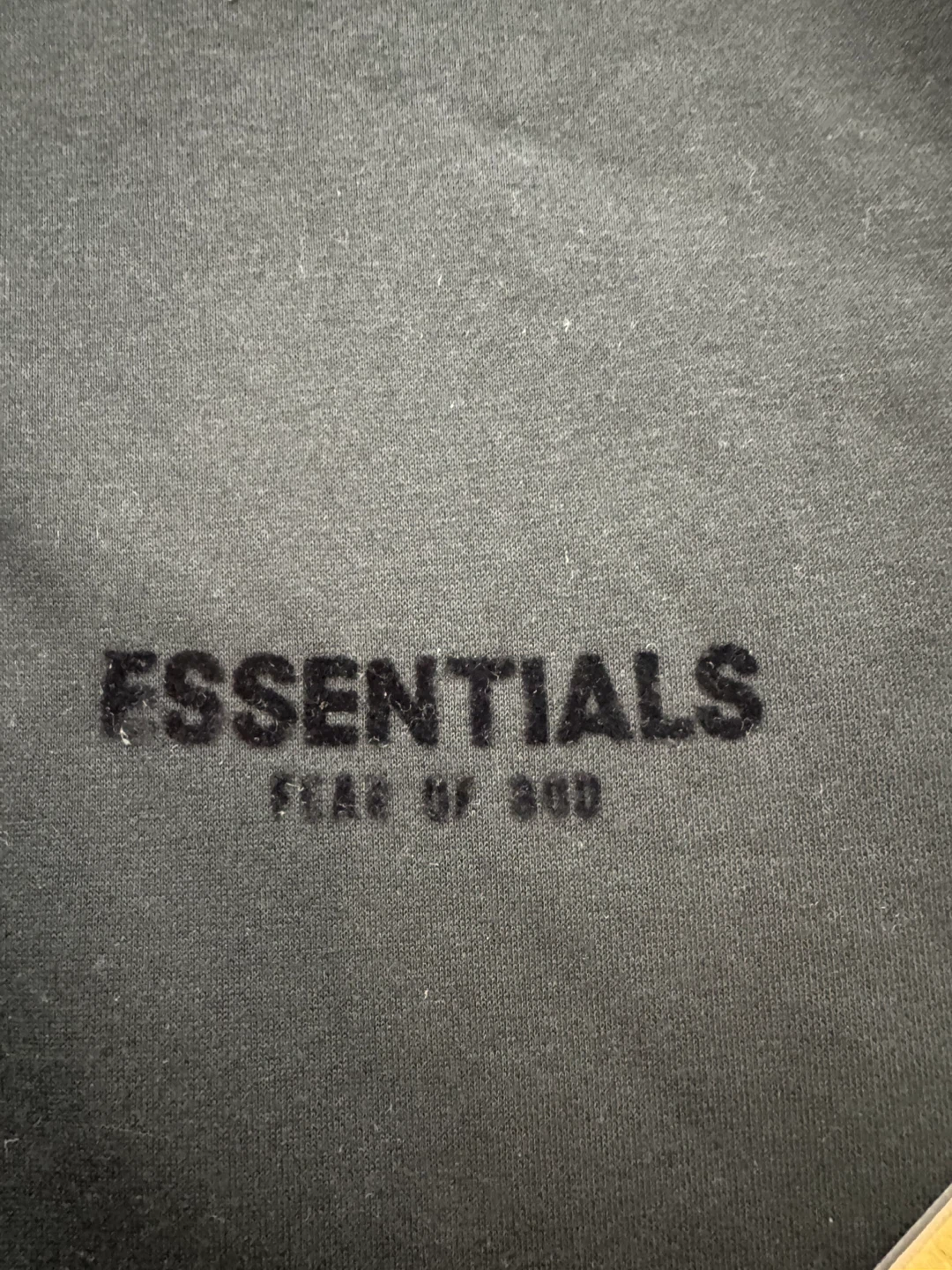 Essentials hoodie size medium - photo 3