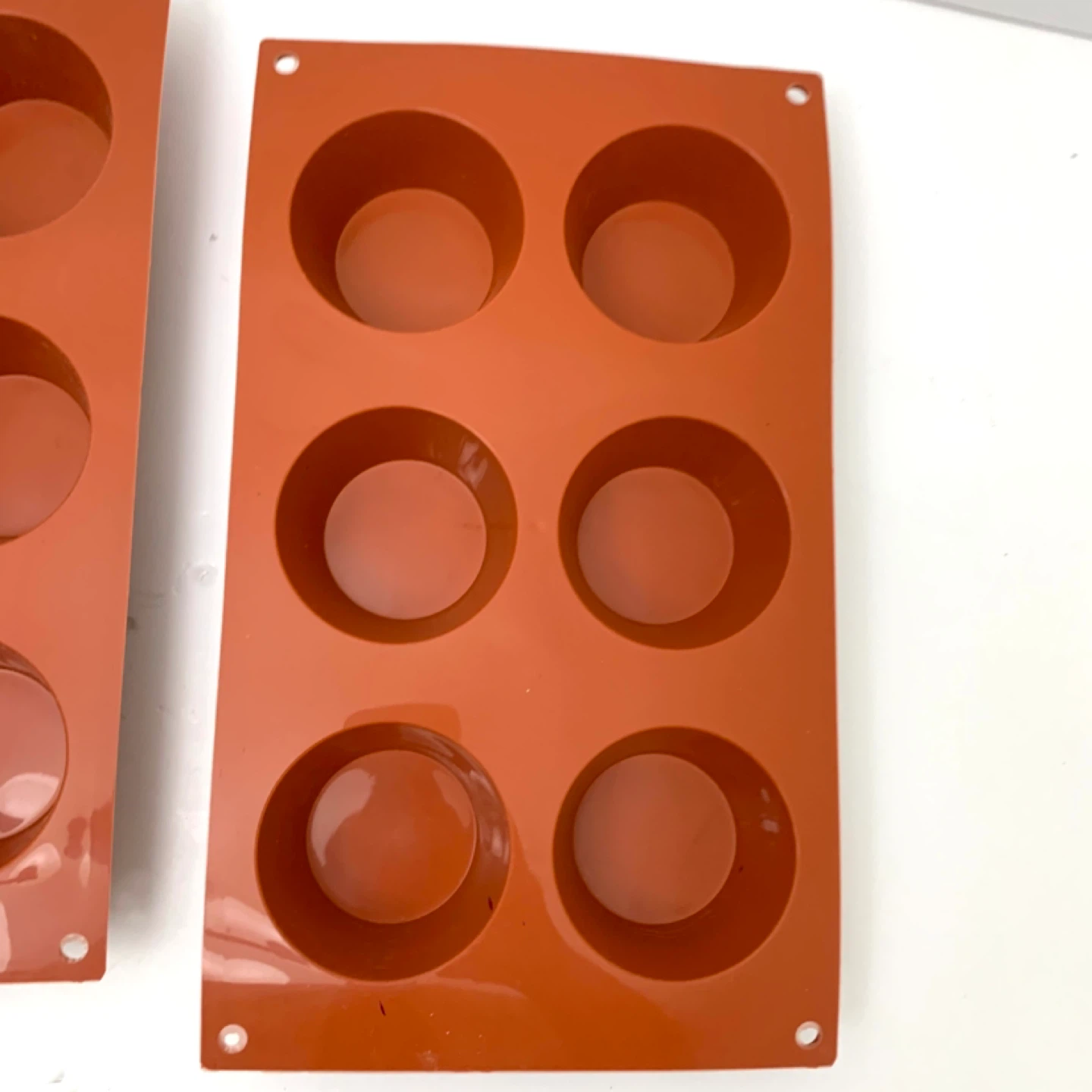 Set of 2 Orange Silicone Muffin/Cupcake Baking Molds Kitchen - photo 3
