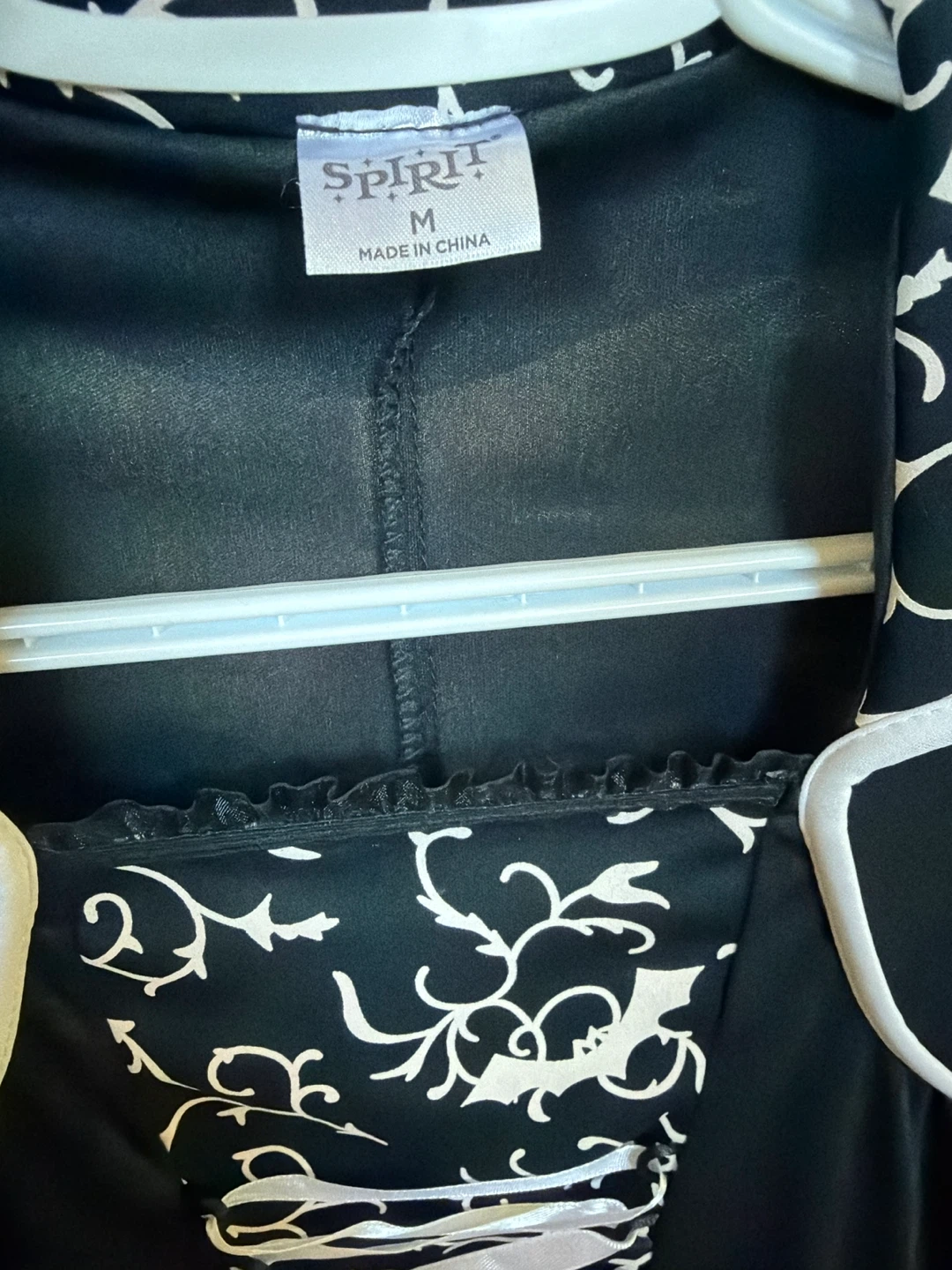 (Moving sale) Black Gothic Halloween Dress with Bat Print - photo 3