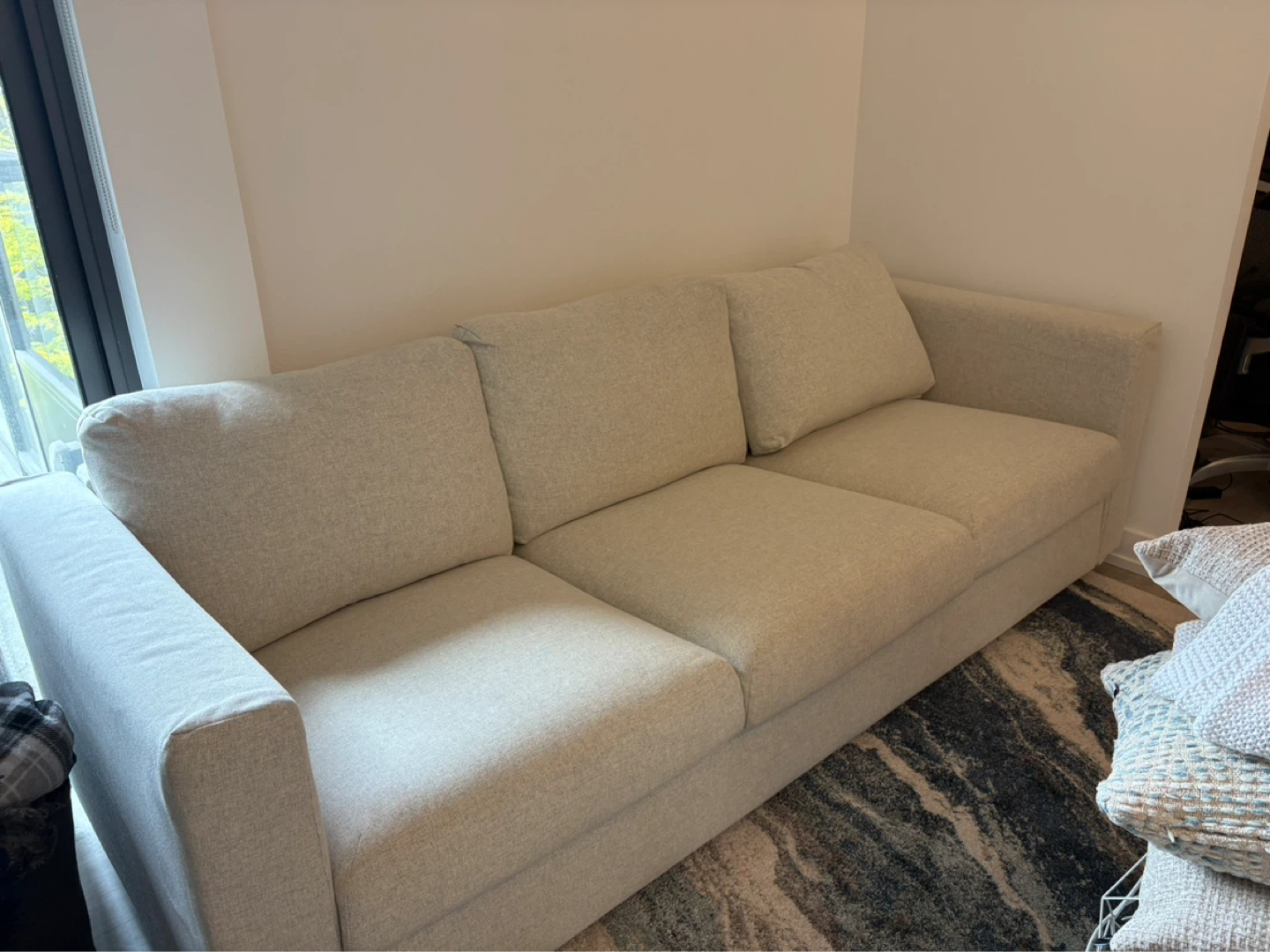 IKEA: Finnala 3 seat couch - photo 3