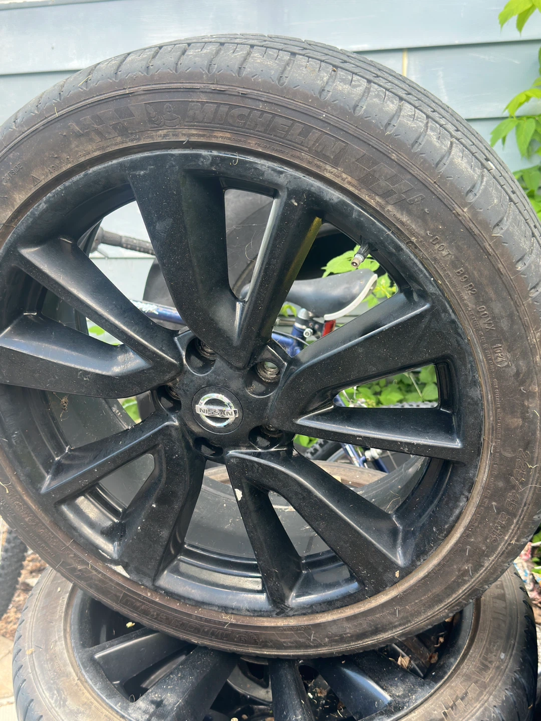 Nissan tires