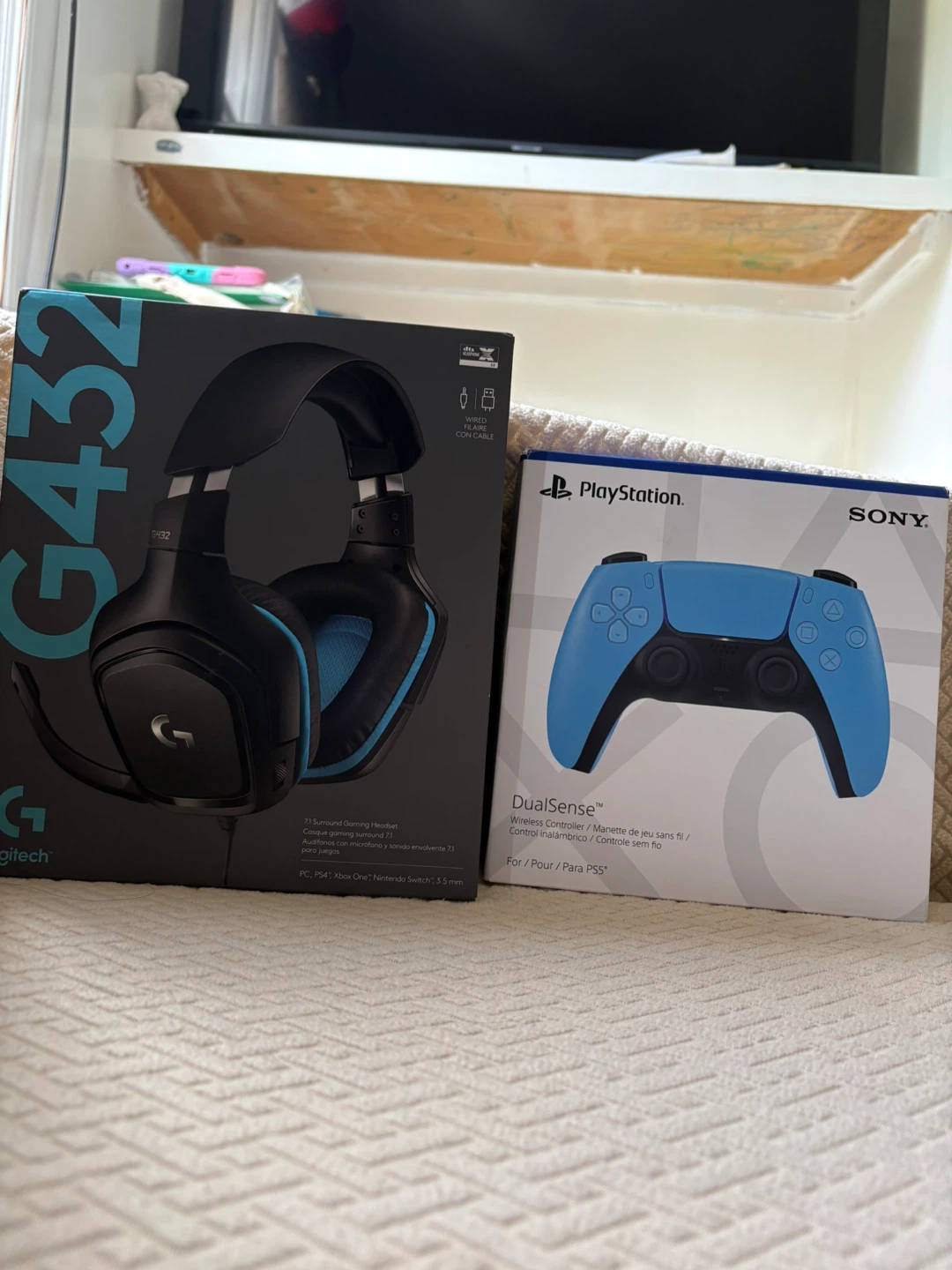 Logitech G432 Gaming Headset and Ps5 Controller