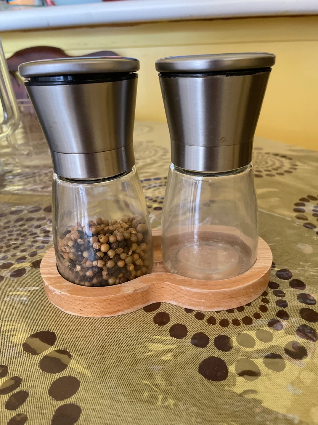 Salt and Pepper Grinders Set with Wooden Base - photo 2