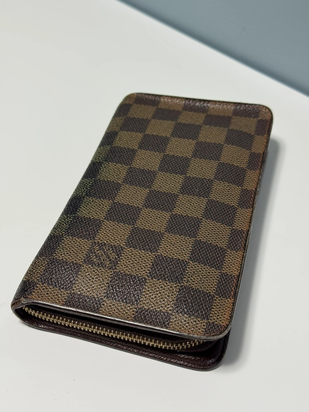 Louis Vuitton Damier Ebene Zippy Wallet