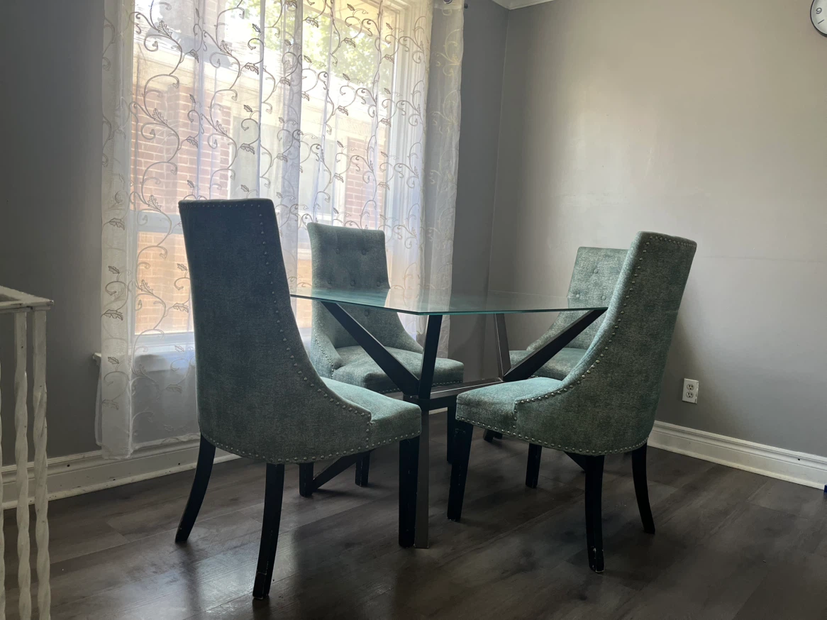 Dinning table and chairs - photo 2