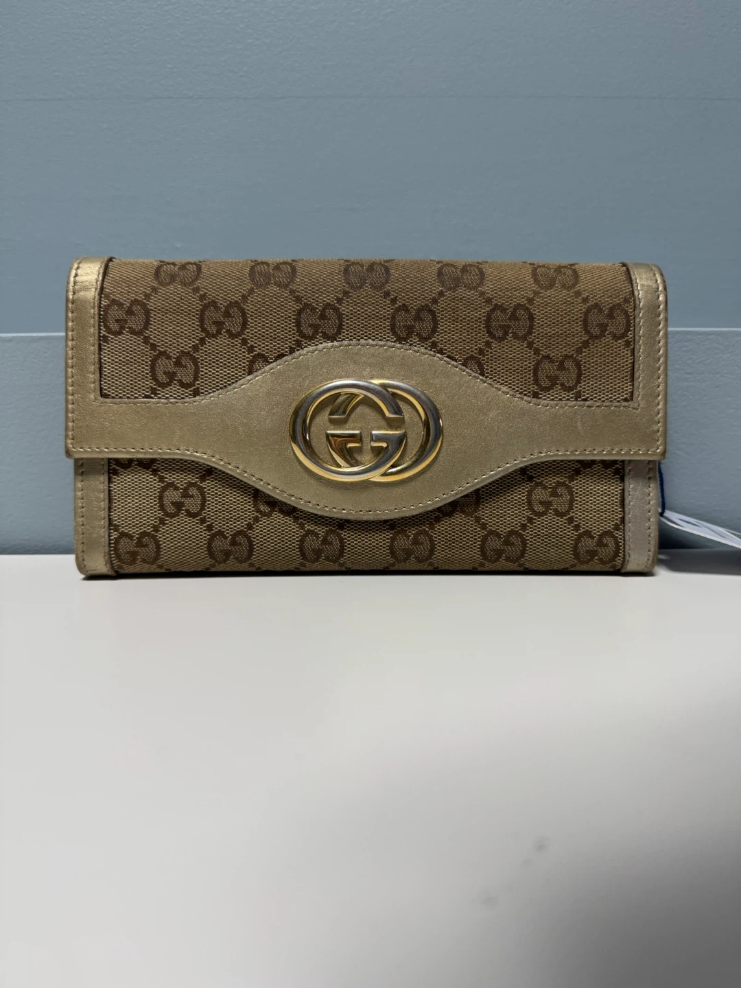 Gucci GG Monogram Wallet Gold Canvass - photo 2