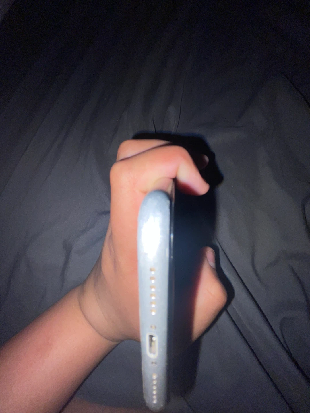 Broken iPhone XR - photo 5