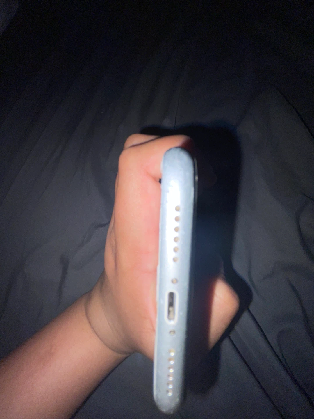 Broken iPhone XR - photo 4