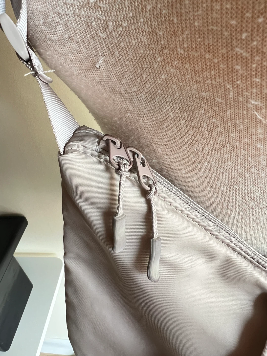 GAIAM pleated crossbody bag - photo 4